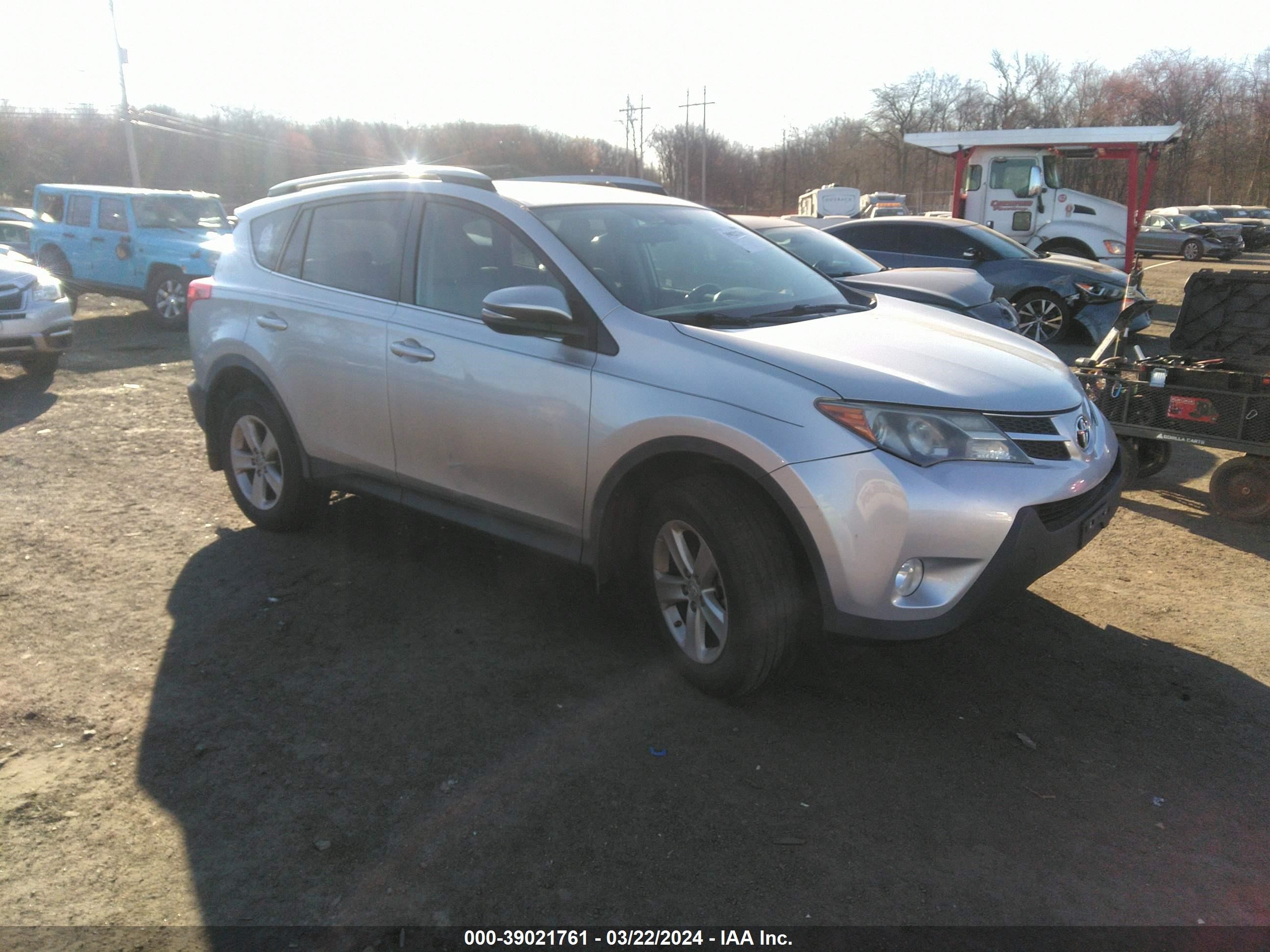 TOYOTA RAV 4 2014 2t3rfrev5ew130633