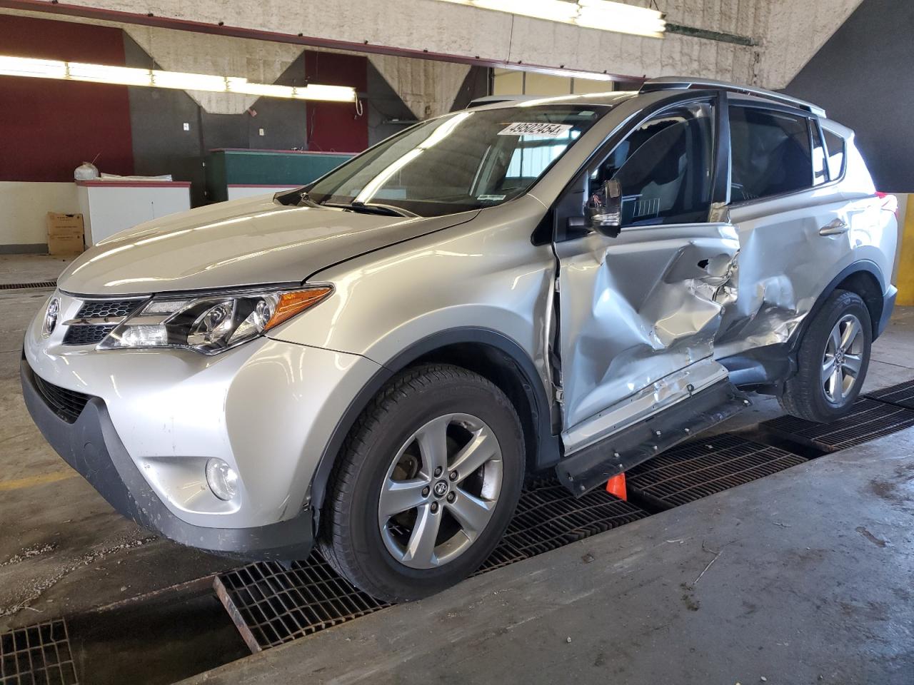 TOYOTA RAV 4 2015 2t3rfrev5fw315377