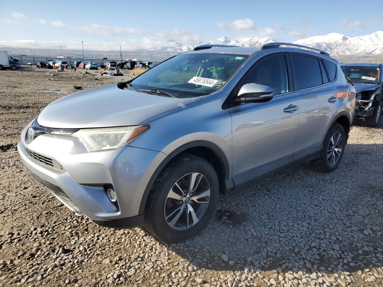 TOYOTA RAV 4 2017 2t3rfrev6hw623810