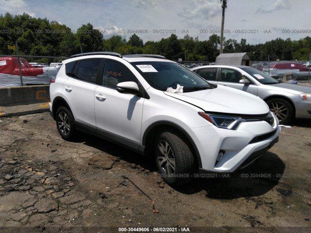 TOYOTA RAV4 2017 2t3rfrev7hw559826