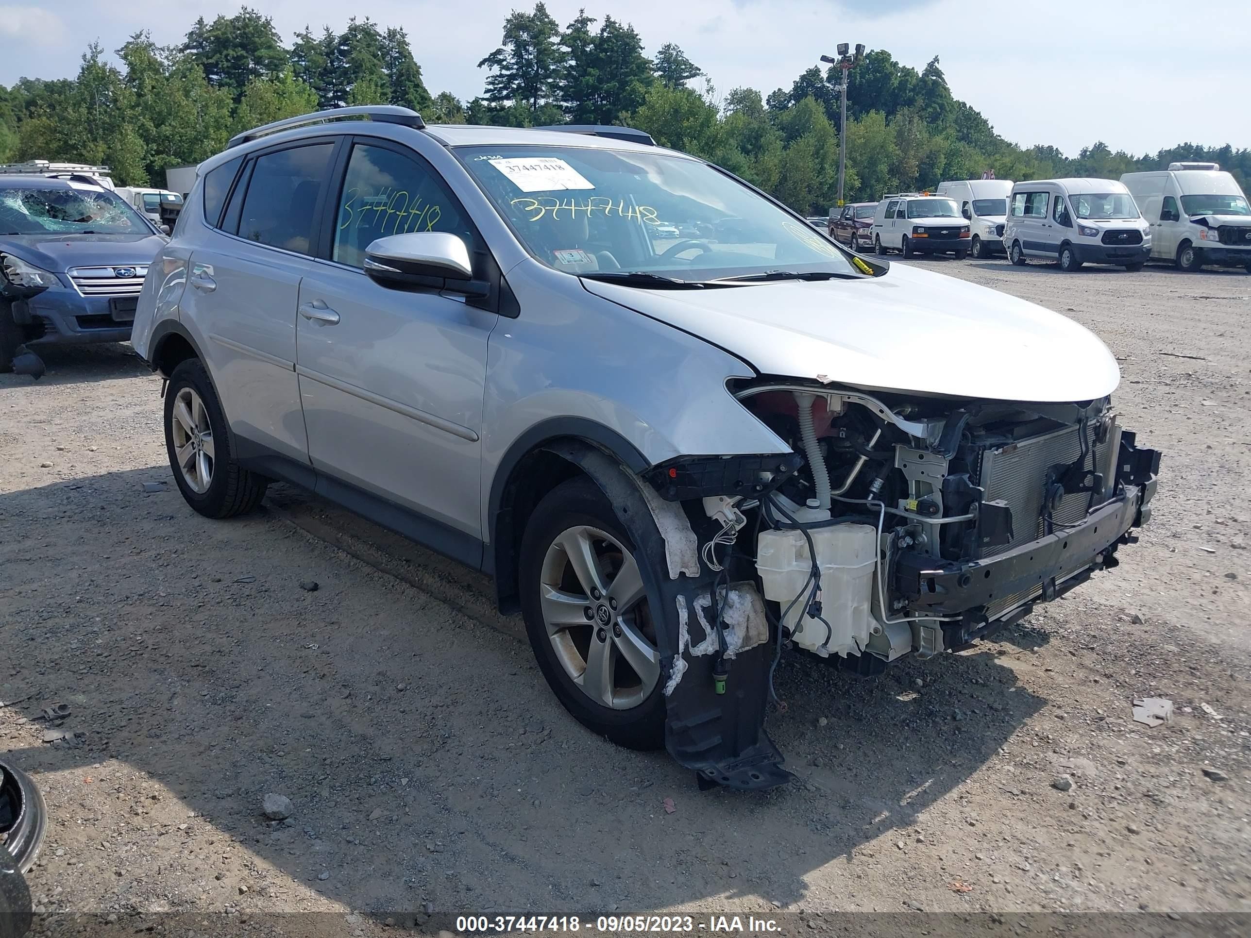 TOYOTA RAV 4 2015 2t3rfrev8fw320895