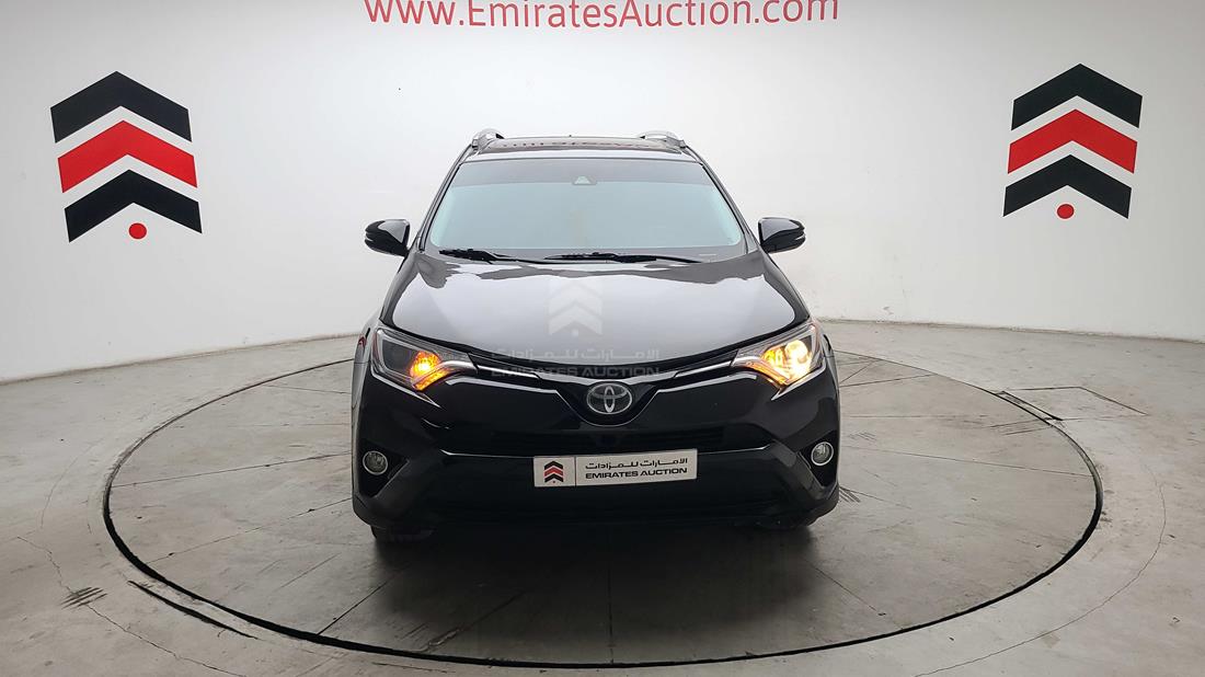 TOYOTA RAV 4 2017 2t3rfrev8hw547880