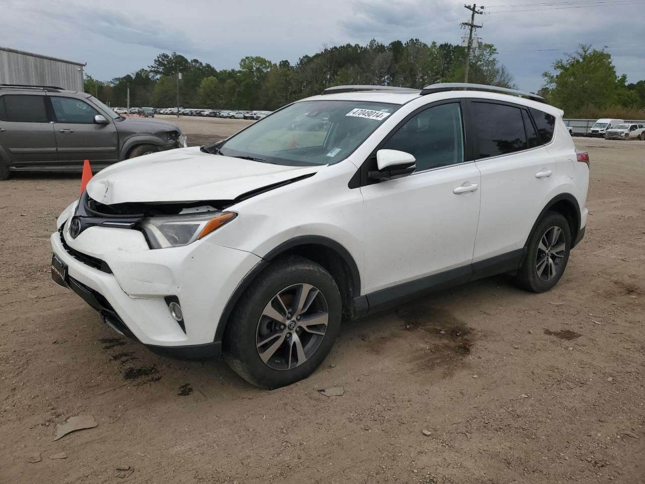 TOYOTA RAV 4 2017 2t3rfrev9hw686108