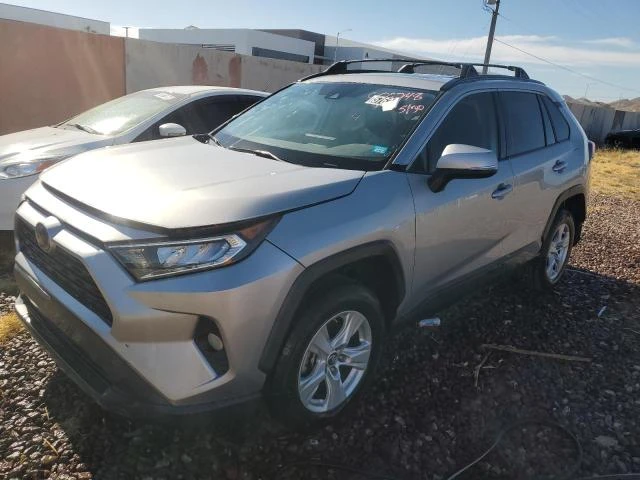 TOYOTA RAV4 XLE 2019 2t3w1rfv0kc002748