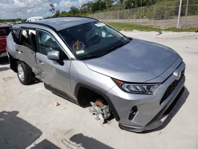 TOYOTA RAV4 XLE 2020 2t3w1rfv1lc077430