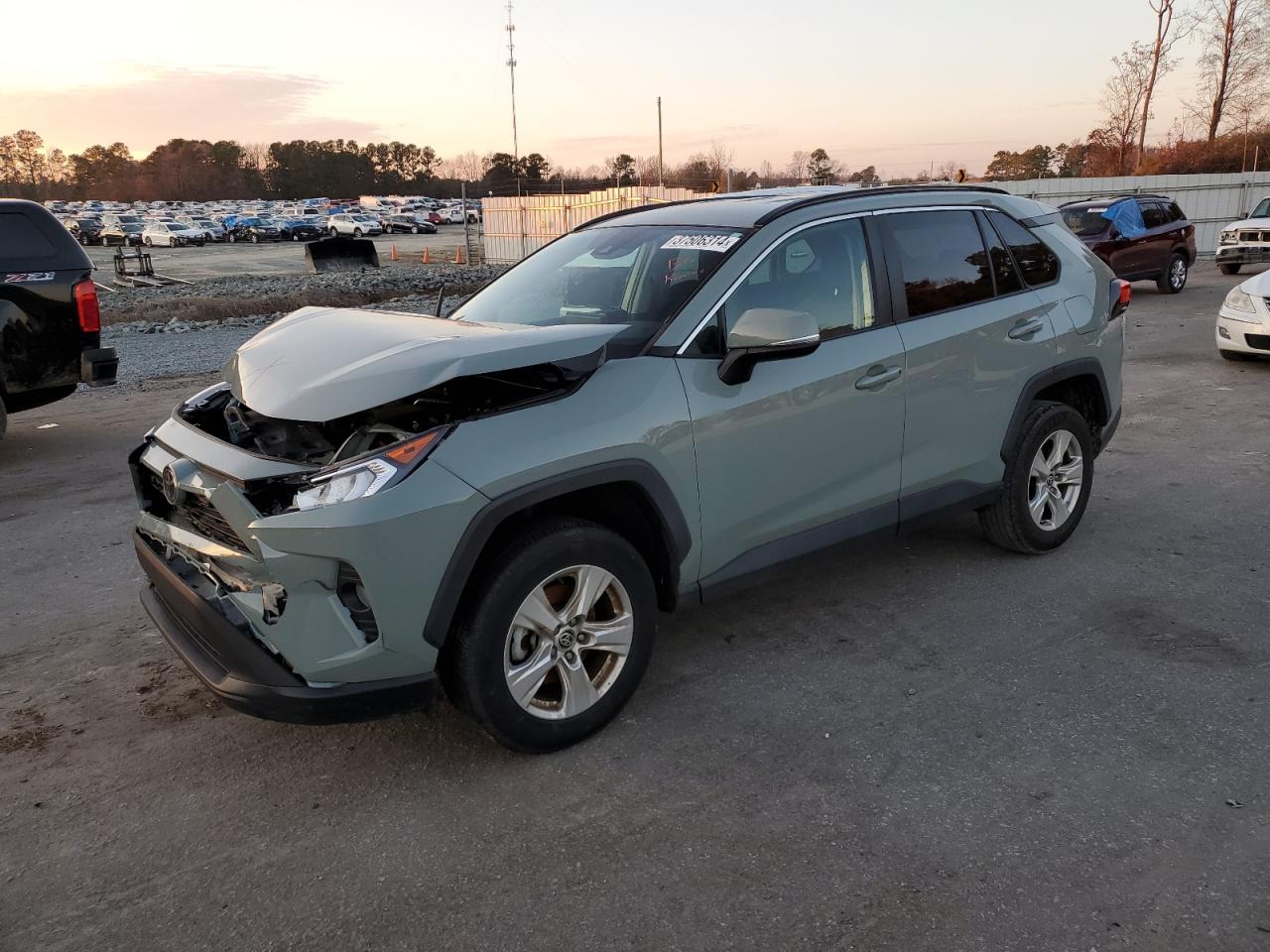 TOYOTA RAV 4 2021 2t3w1rfv2mw136596