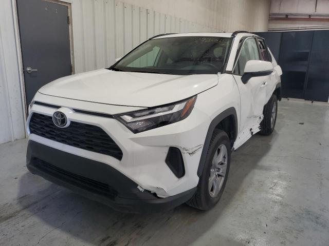 TOYOTA RAV4 XLE 2024 2t3w1rfv2rc271845