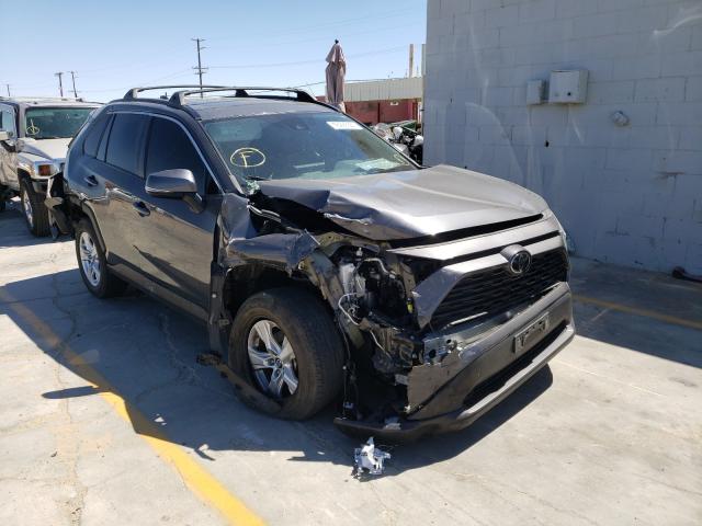 TOYOTA RAV4 XLE 2019 2t3w1rfv3kw024970