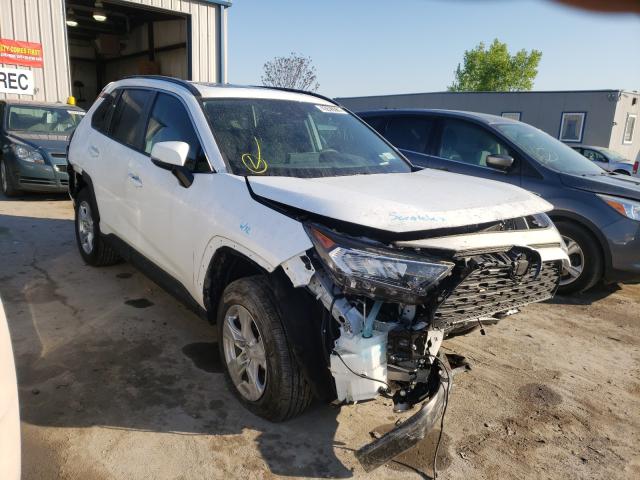 TOYOTA RAV4 XLE 2019 2t3w1rfv4kw004372