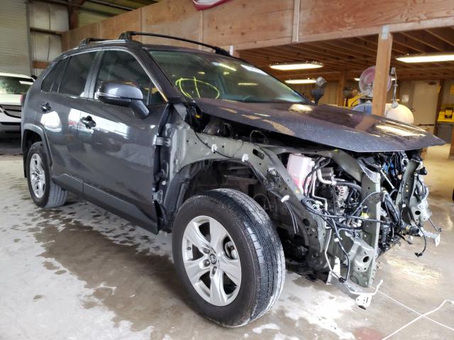 TOYOTA RAV4 XLE 2019 2t3w1rfv4kw021267