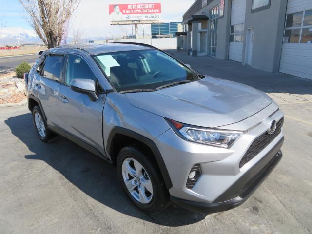 TOYOTA RAV4 XLE 2020 2t3w1rfv8lc059765