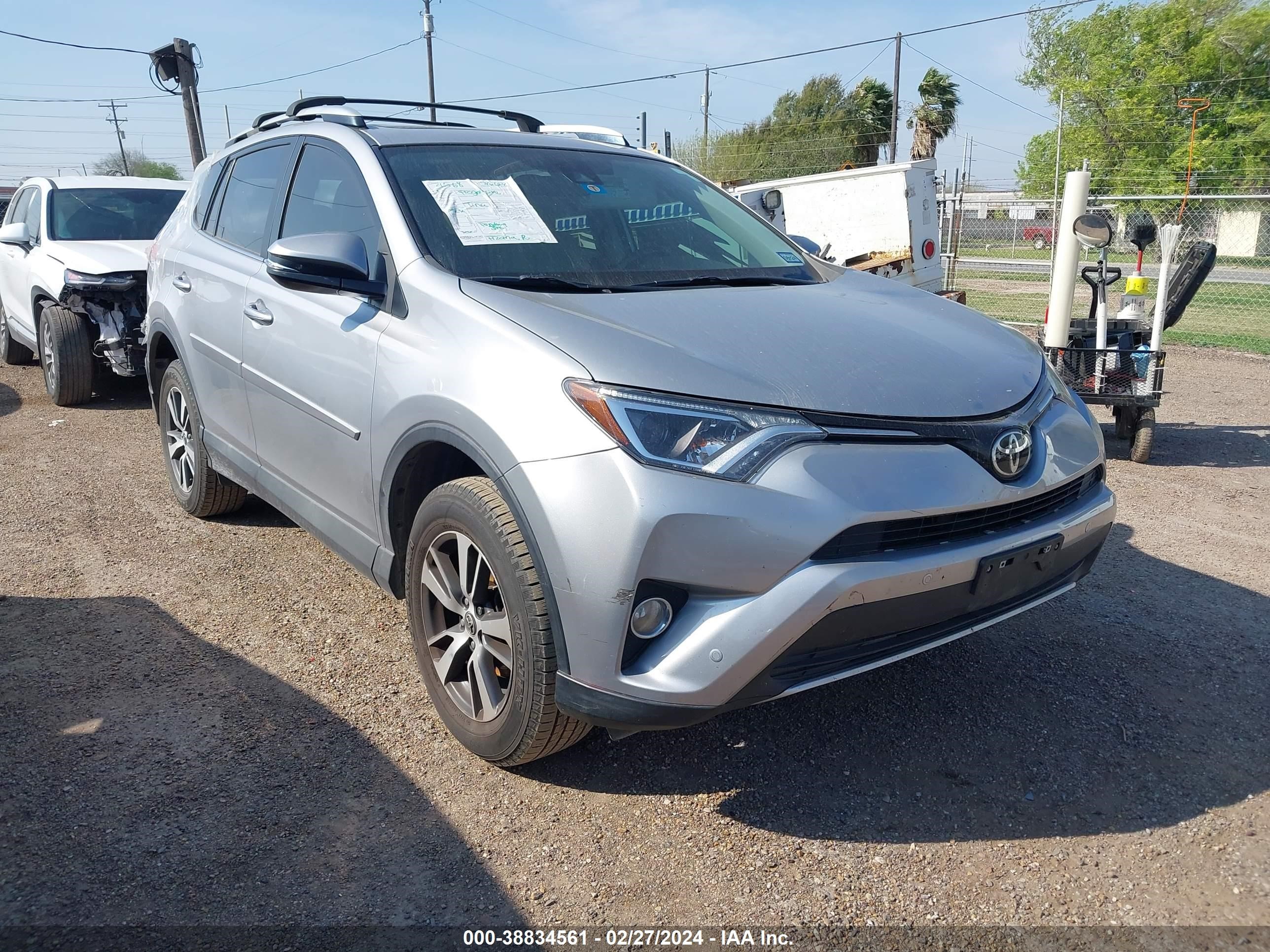 TOYOTA RAV 4 2016 2t3wfrev1gw281104