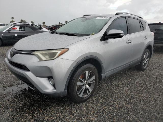 TOYOTA RAV4 XLE 2017 2t3wfrev2hw366552