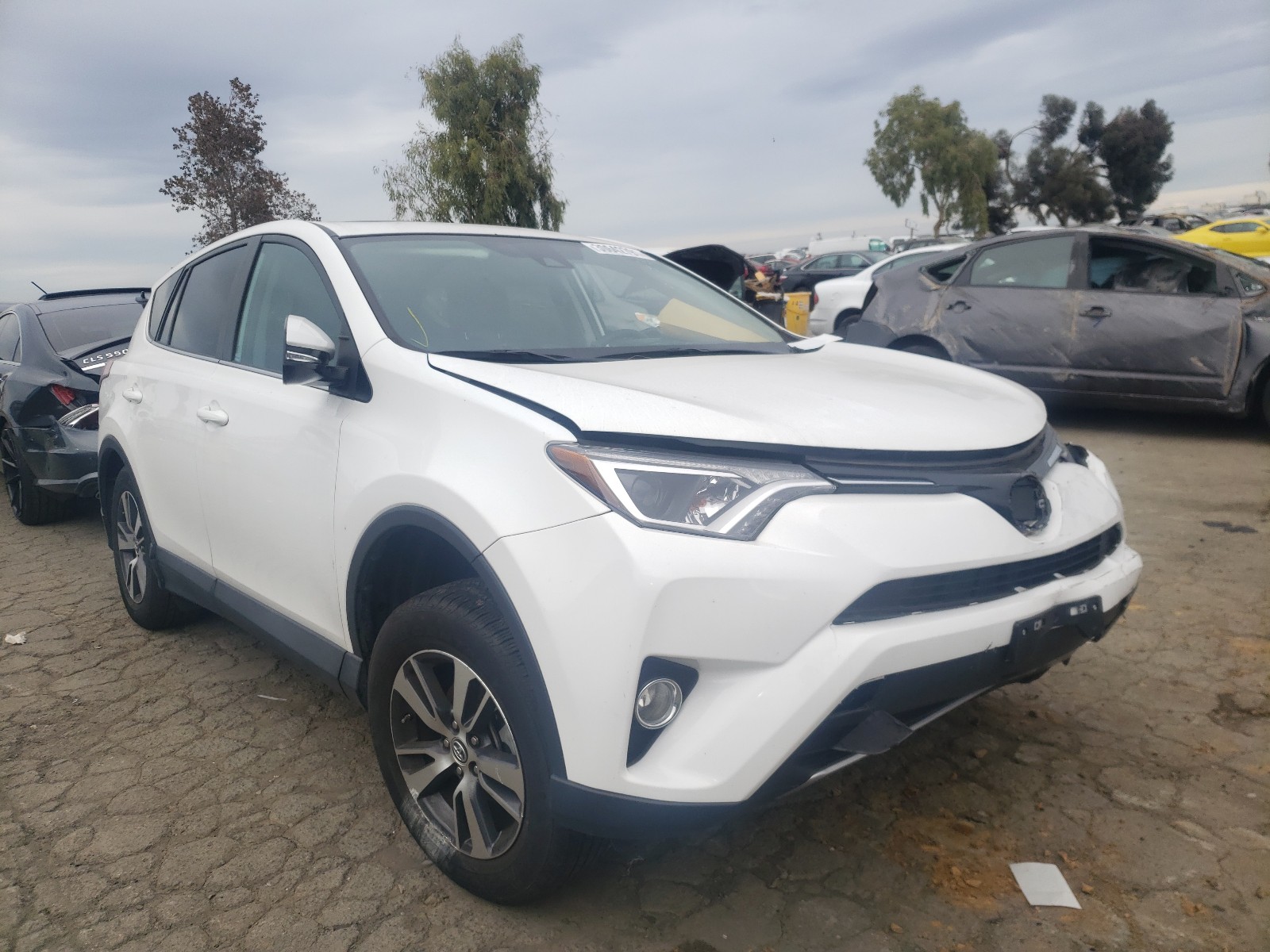 TOYOTA RAV4 ADVEN 2018 2t3wfrev3jw426585