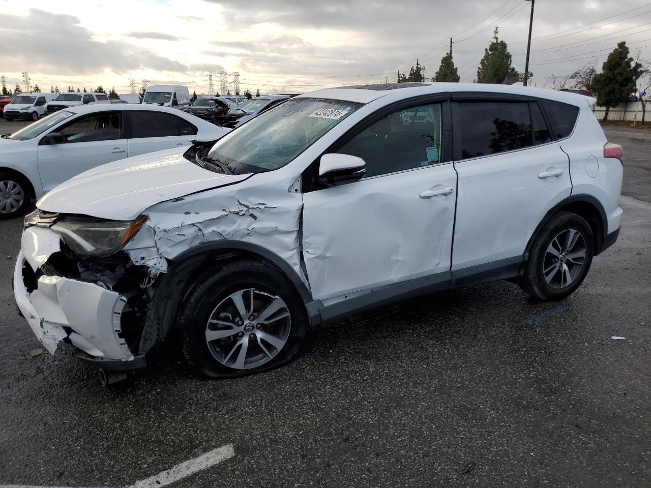 TOYOTA RAV 4 2018 2t3wfrev5jw476257