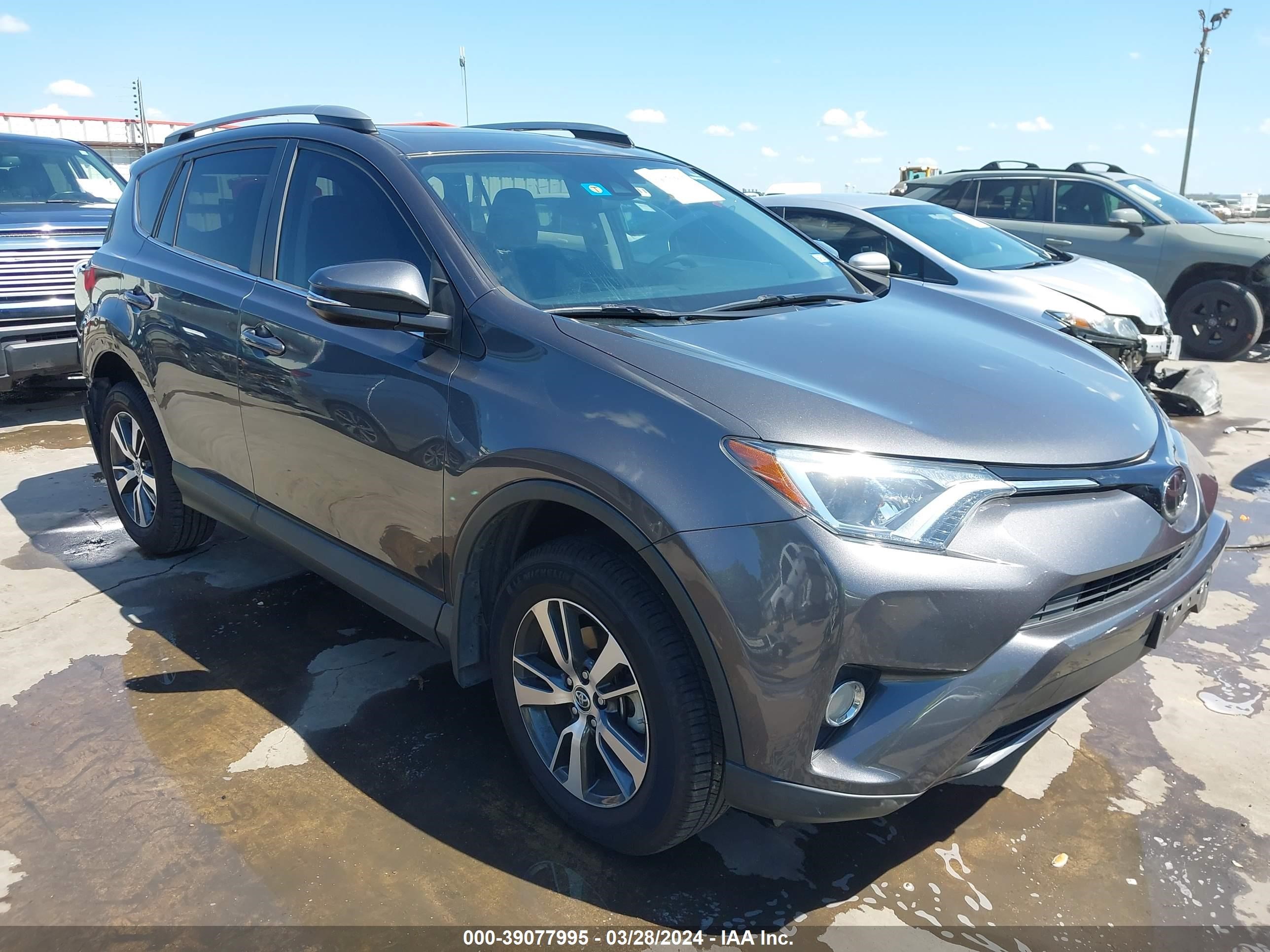 TOYOTA RAV 4 2017 2t3wfrev8hw321437