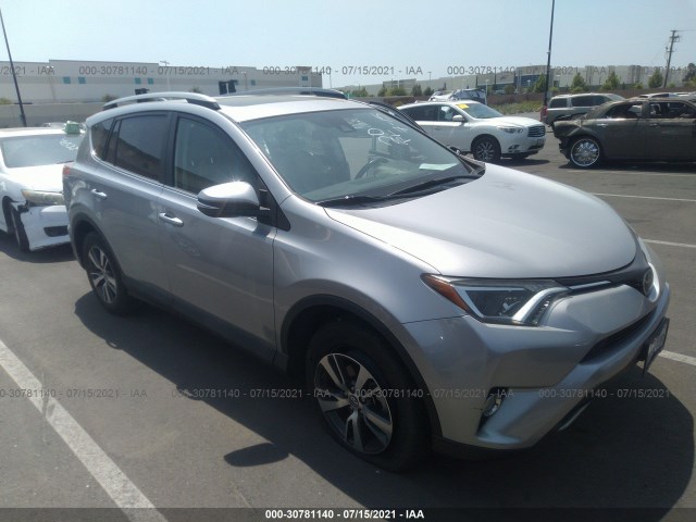 TOYOTA RAV4 2017 2t3wfrev8hw352977