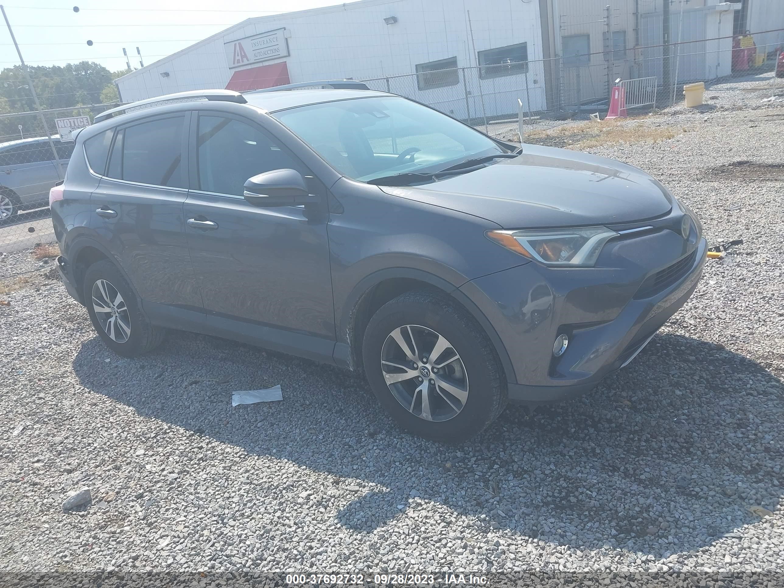 TOYOTA RAV 4 2018 2t3wfrev8jw411290