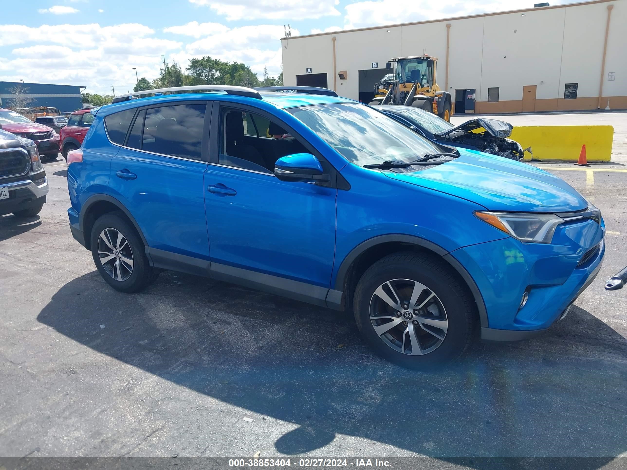 TOYOTA RAV 4 2018 2t3wfrev9jw490386