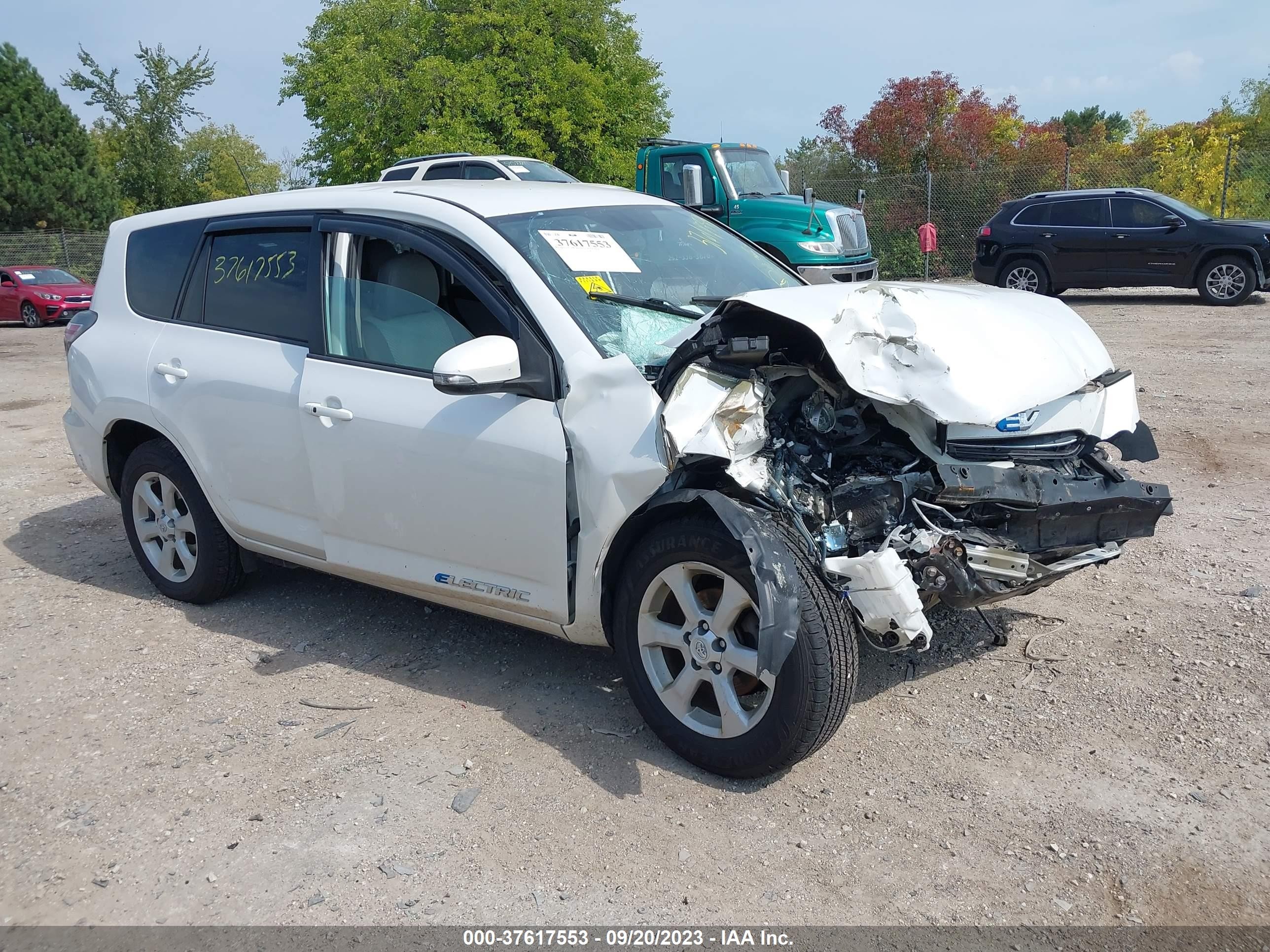 TOYOTA NULL 2013 2t3yl4dv7dw002191