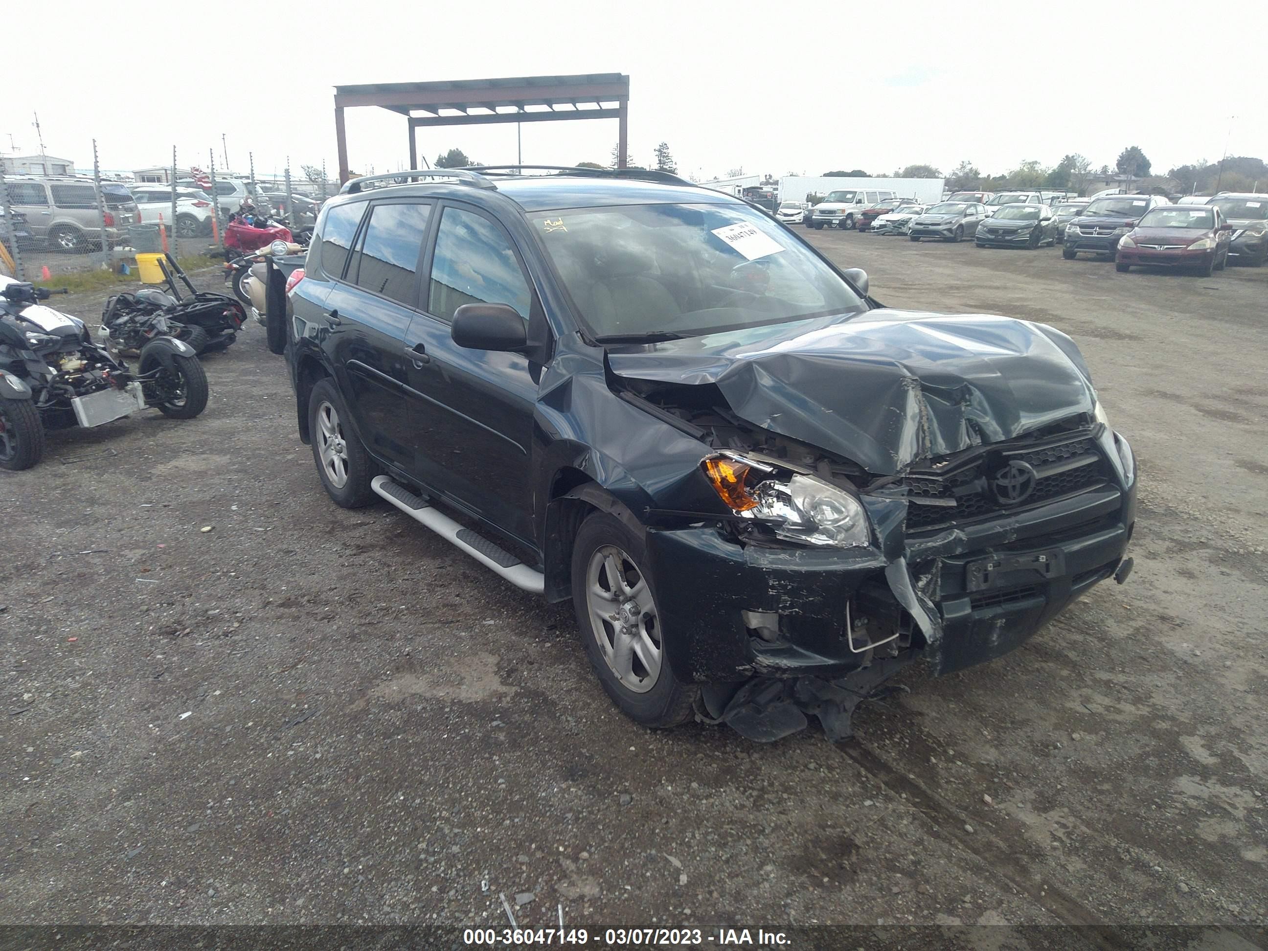 TOYOTA RAV 4 2011 2t3zf4dv6bw067221