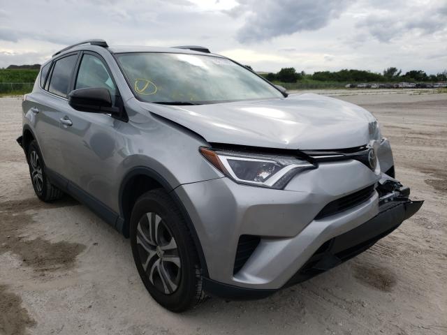 TOYOTA RAV4 LE 2018 2t3zfrev0jw449495