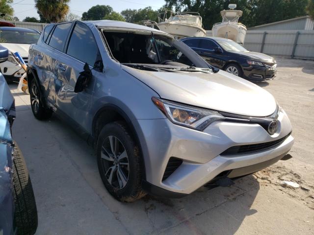 TOYOTA RAV4 LE 2018 2t3zfrev1jw441924