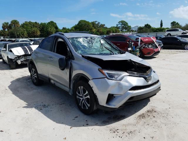 TOYOTA RAV4 LE 2017 2t3zfrev2hw390508