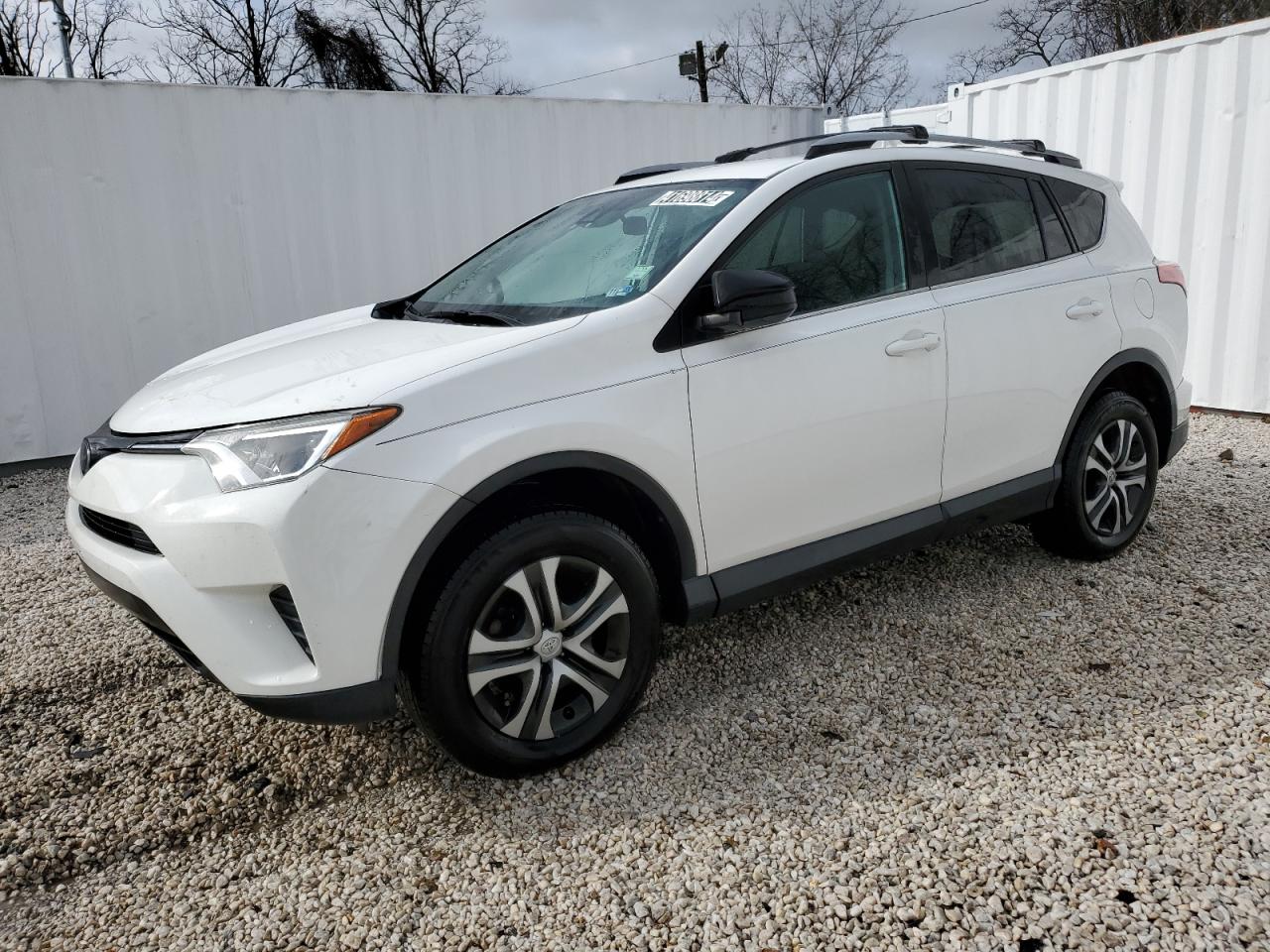 TOYOTA RAV 4 2017 2t3zfrev3hw315607