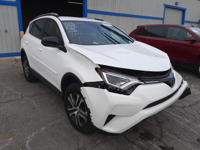 TOYOTA RAV4 LE 2017 2t3zfrev4hw356862