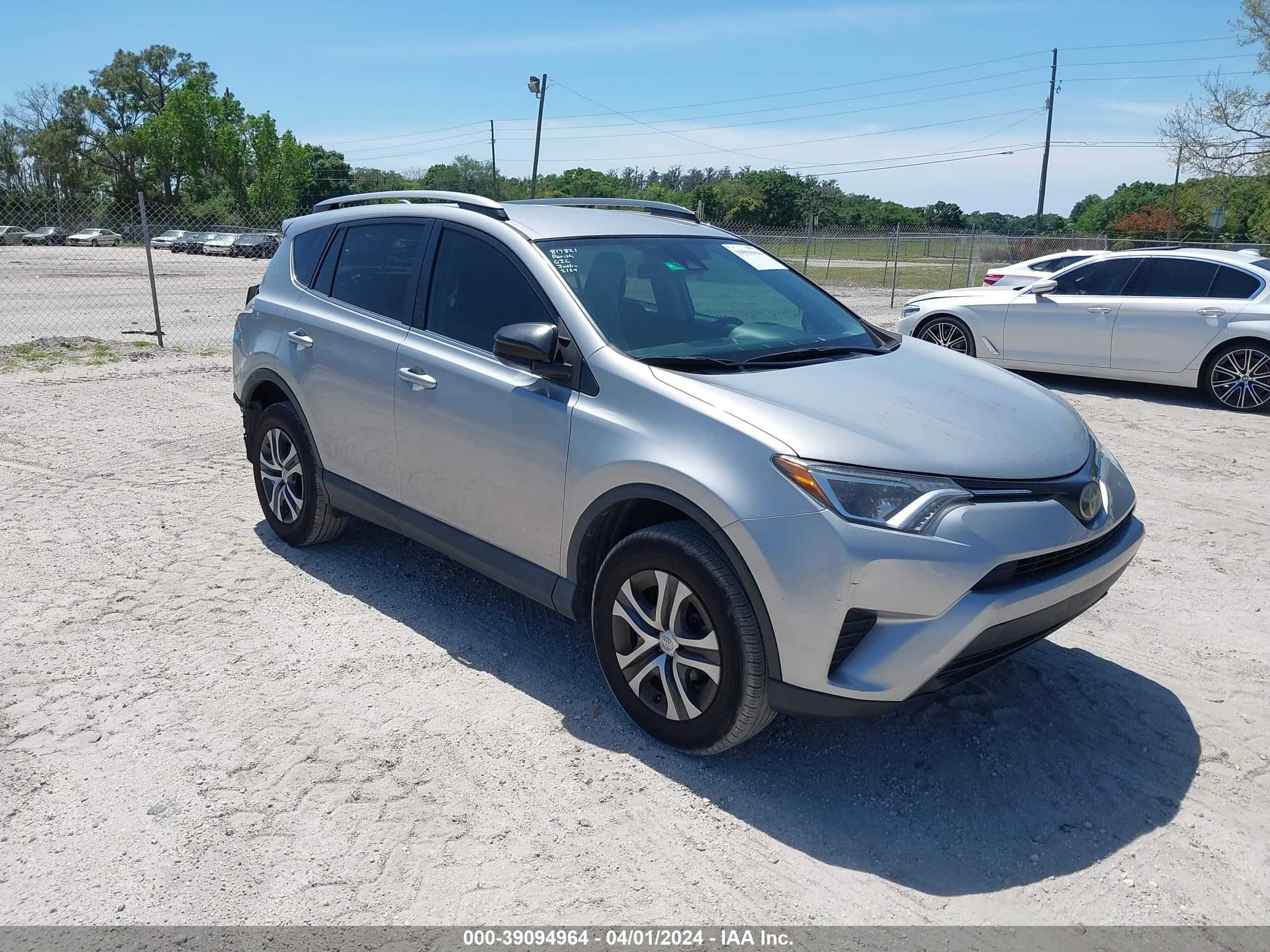 TOYOTA RAV 4 2018 2t3zfrev4jw517314