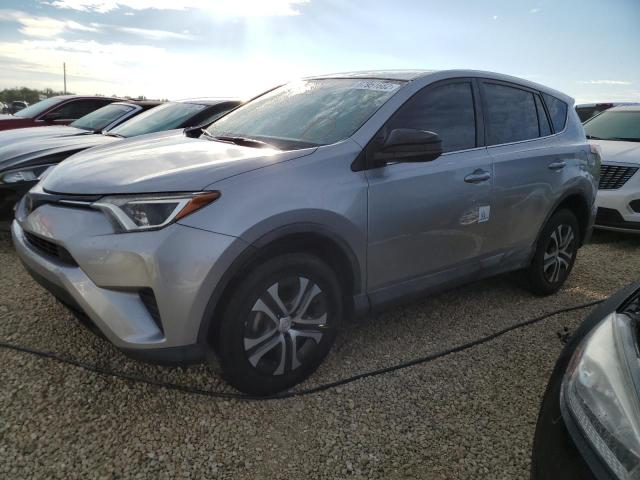 TOYOTA RAV4 LE 2018 2t3zfrev7jw416204