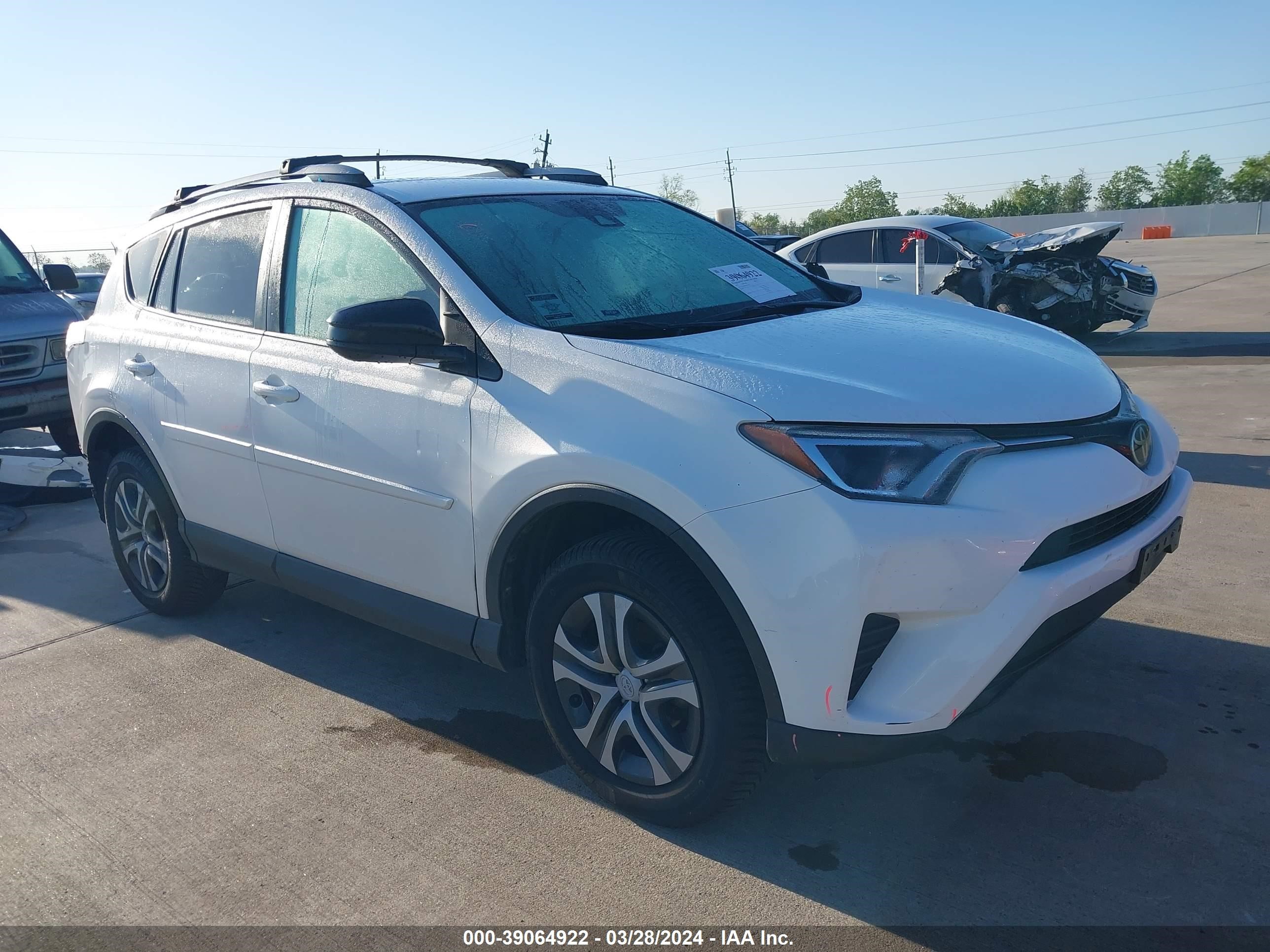 TOYOTA RAV 4 2017 2t3zfrev9hw401133