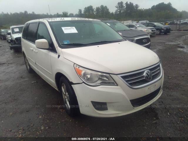 VOLKSWAGEN ROUTAN 2010 2v4rw3d10ar323178