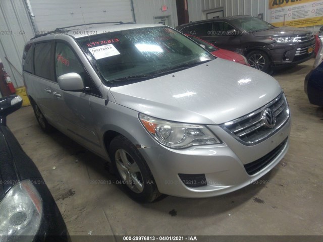 VOLKSWAGEN ROUTAN 2010 2v4rw3d11ar242299