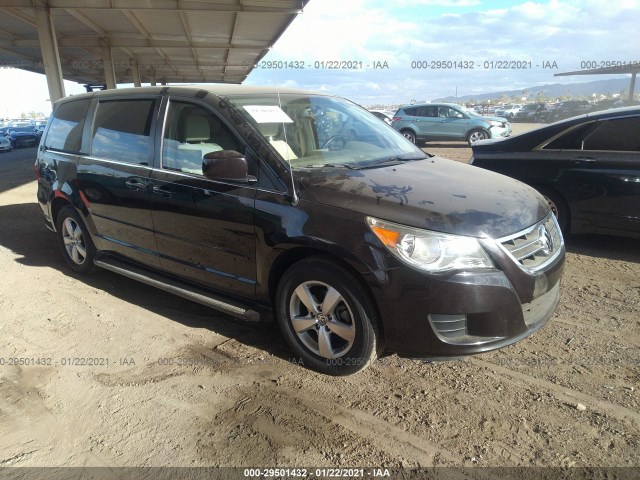 VOLKSWAGEN ROUTAN 2010 2v4rw3d11ar407641