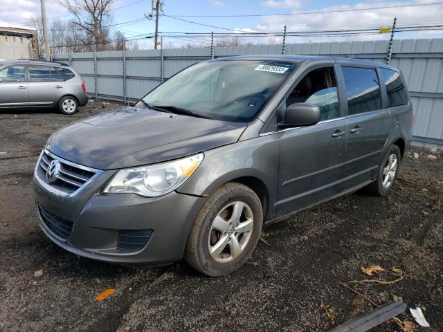 VOLKSWAGEN ROUTAN SE 2010 2v4rw3d12ar231148