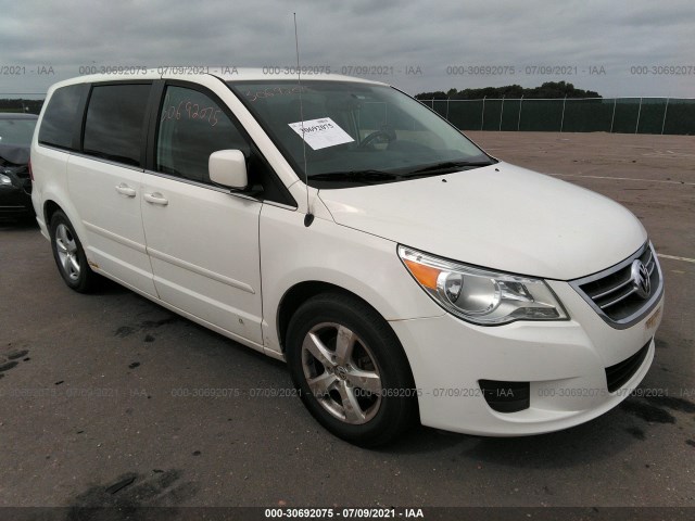 VOLKSWAGEN ROUTAN 2010 2v4rw3d13ar199312