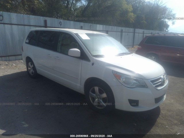 VOLKSWAGEN ROUTAN 2010 2v4rw3d13ar325135