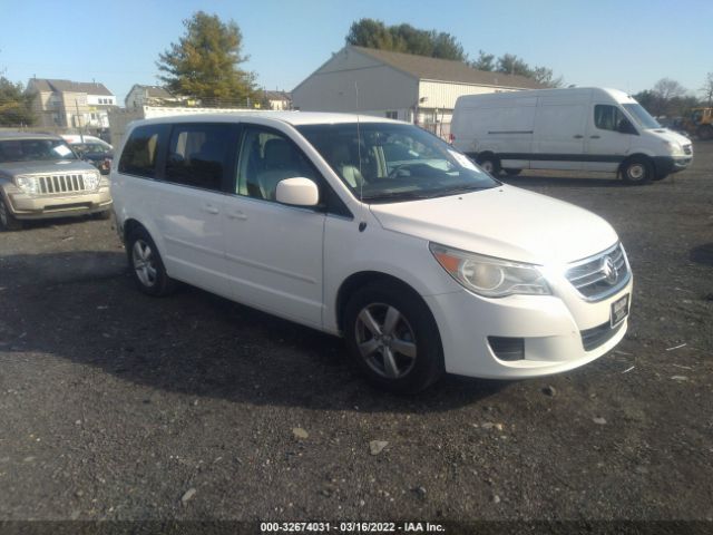 VOLKSWAGEN ROUTAN 2010 2v4rw3d14ar295725