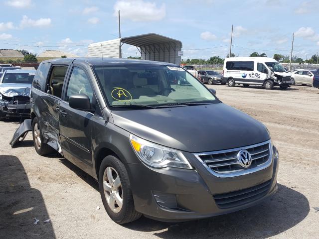 VOLKSWAGEN ROUTAN SE 2010 2v4rw3d14ar388471