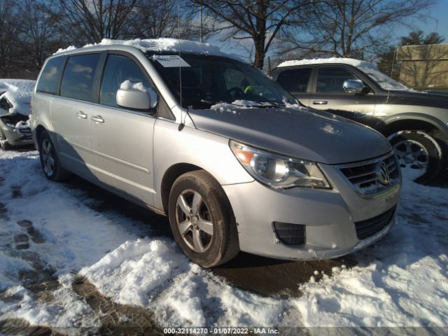 VOLKSWAGEN ROUTAN 2010 2v4rw3d14ar406676