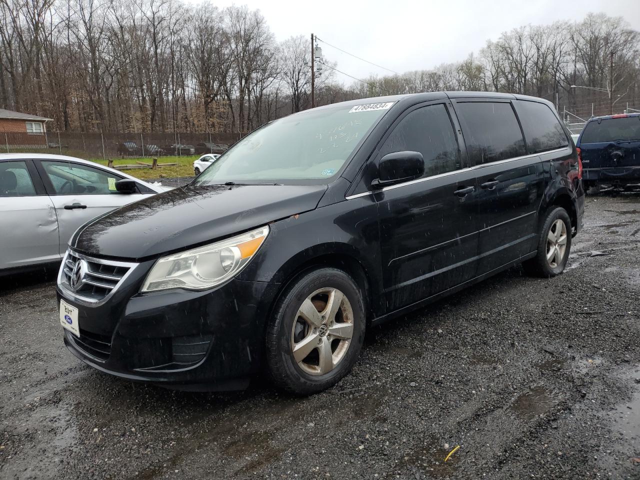 VOLKSWAGEN ROUTAN 2010 2v4rw3d15ar195813