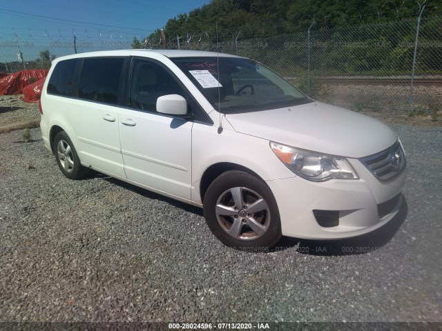 VOLKSWAGEN ROUTAN 2010 2v4rw3d15ar333432