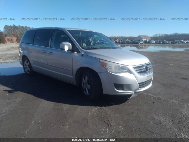 VOLKSWAGEN ROUTAN 2010 2v4rw3d16ar186747