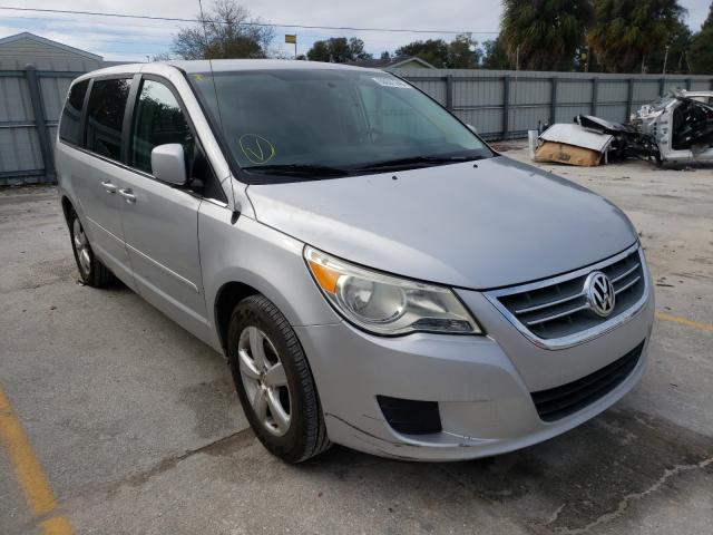 VOLKSWAGEN ROUTAN SE 2010 2v4rw3d16ar281860