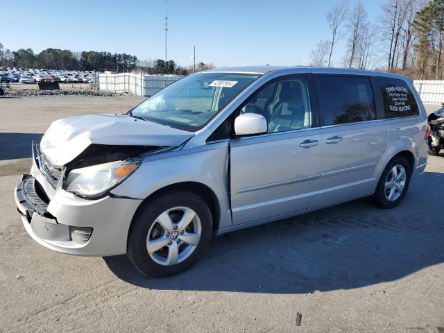 VOLKSWAGEN ROUTAN 2010 2v4rw3d16ar360512