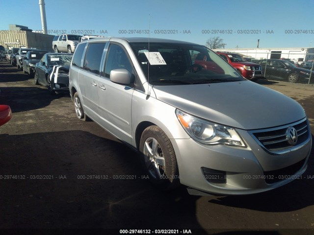 VOLKSWAGEN ROUTAN 2010 2v4rw3d17ar230755