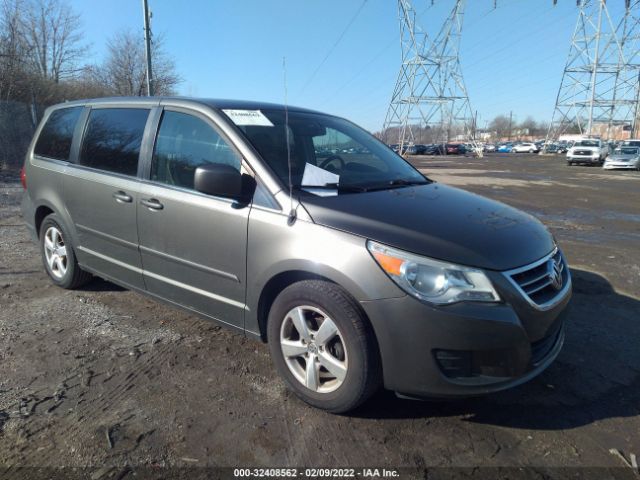 VOLKSWAGEN ROUTAN 2010 2v4rw3d18ar227248