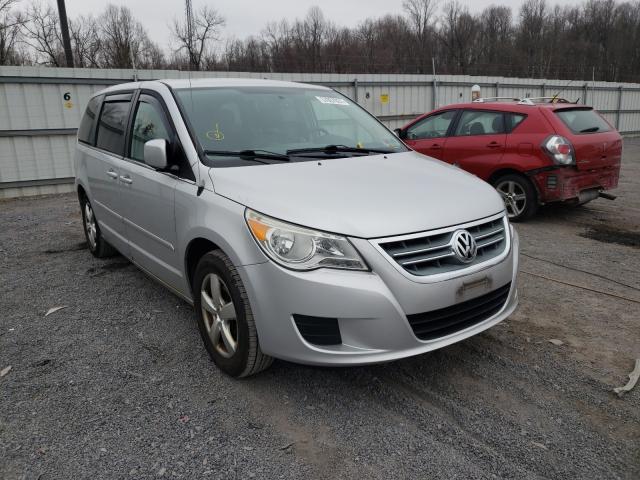 VOLKSWAGEN ROUTAN SE 2010 2v4rw3d18ar236614